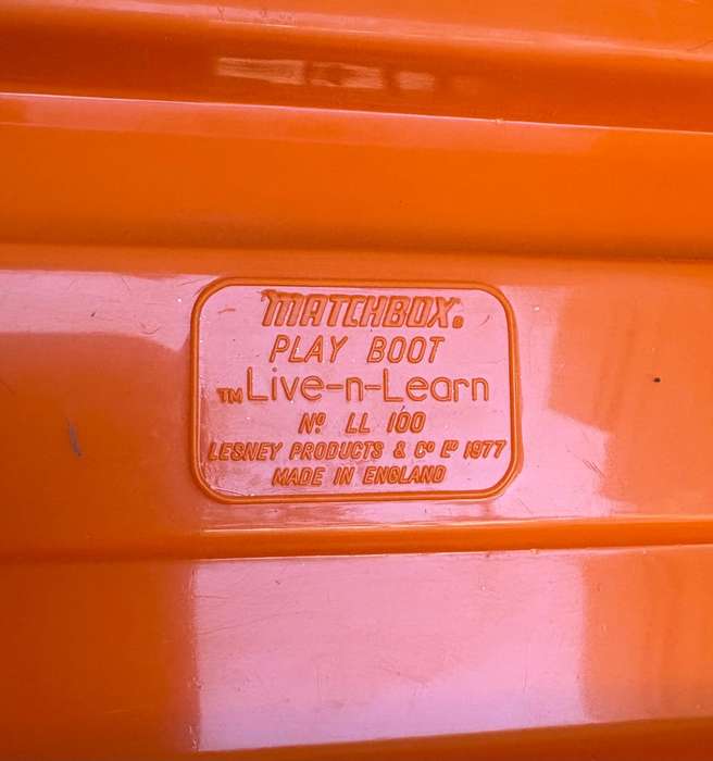 Vintage 1977 Matchbox Play Boot Shoe House Live N Learn TOY + figures furniture play set