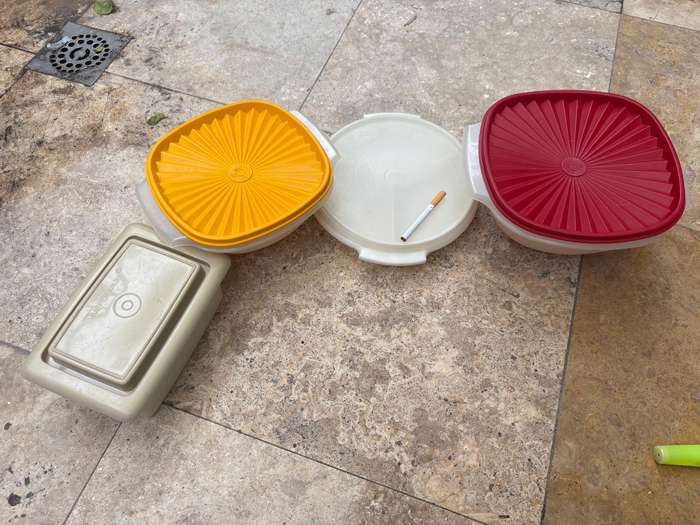 Vintage Tupperware lot of 4