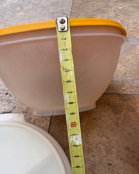 Vintage Tupperware lot of 4