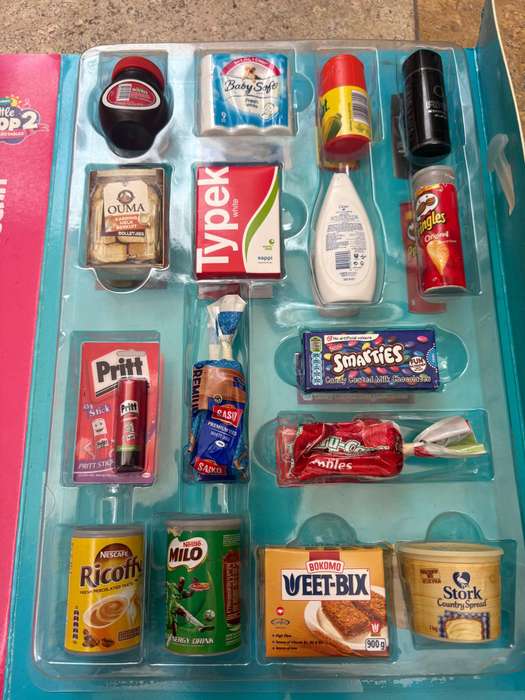 CHECKERS minis  LITTLE SHOP COMPLETE SET 2 COLLECTORS CASE  checkers mini Collectables 30 piece 2017