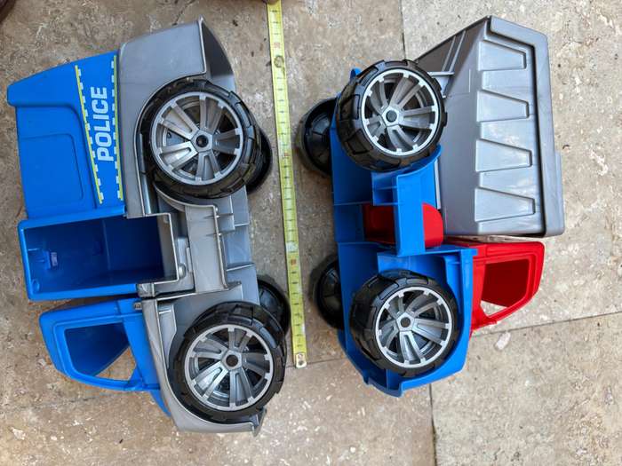 Lena dump truck Lena Police car Pair hard plastic toys Germany
