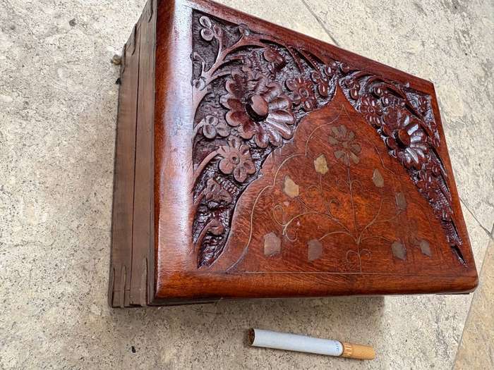 Vintage hand carved wood jewellery box with brass inlay floral