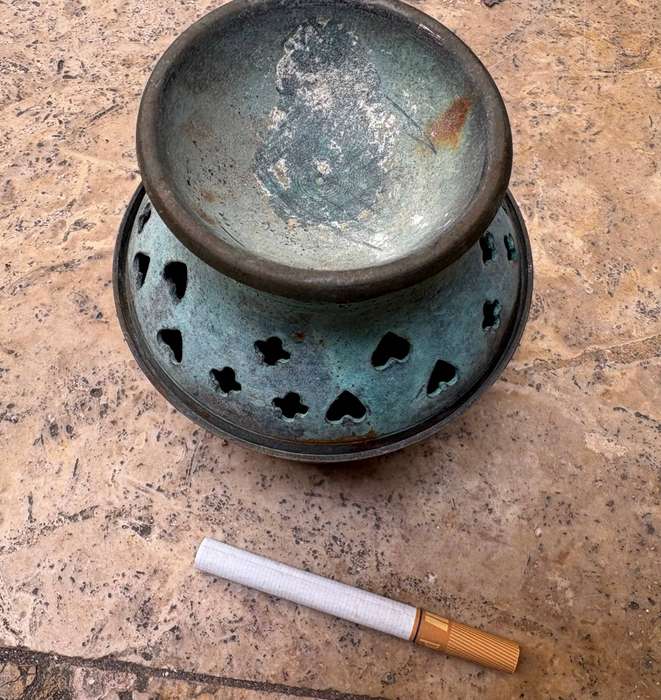 Vintage bronze tea light candle holder oil burner