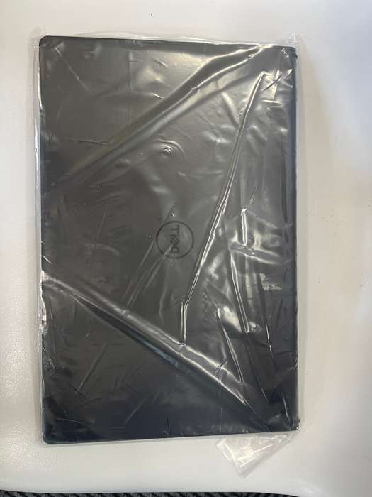 Dell Vostro 3520 - New No Box