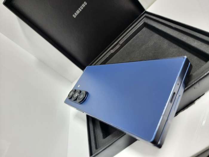 Samsung Z Fold 6 256GB preowned