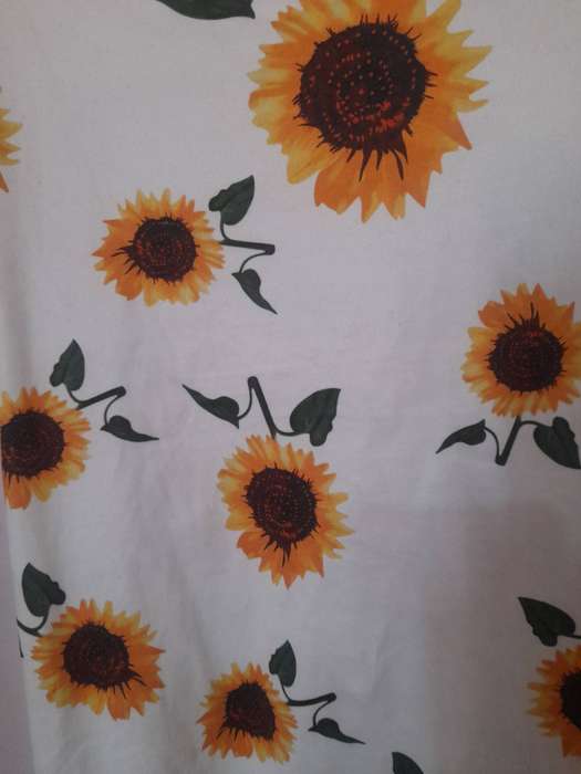 White Sunflower Bodycon Dress Shein ( Used Once ) Like New