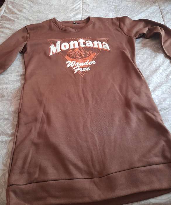 Womens Brown Sweater Dress ( Brand New ) hasn't been worn
