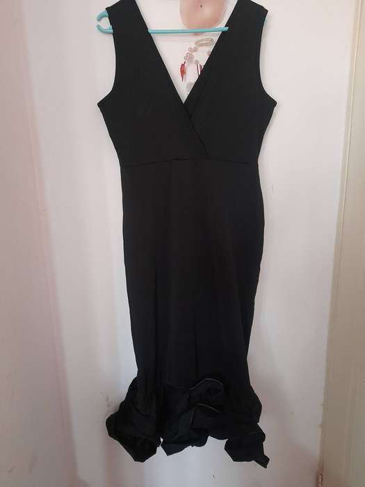 Formal Black Ruched Dress. Second-hand. Only been worn once
