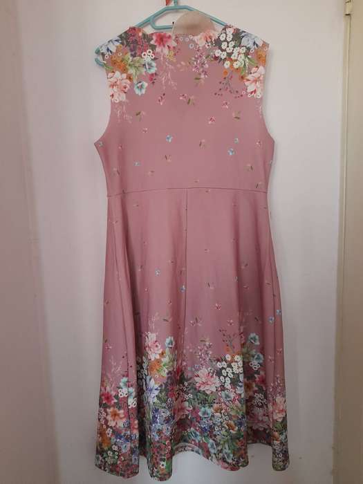 Pink Floral Midi Dress. Second-hand. Only been worn