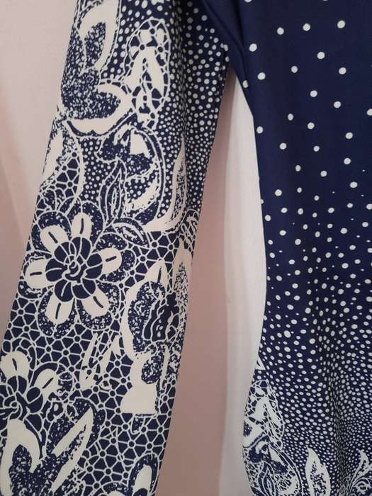 Navy blue long sleeve polkadot dress. Second-hand. Only been worn once