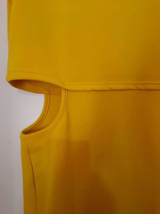 Mustard cutout midi dress (Second-hand) Only been worn once