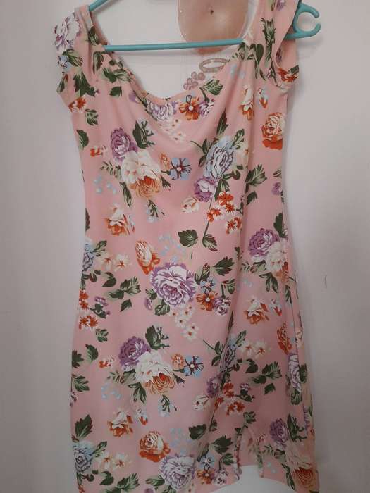 Pink floral shein dress (Second-hand) Only been worn once