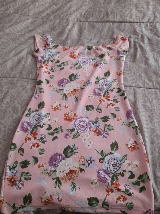 Pink floral shein dress (Second-hand) Only been worn once