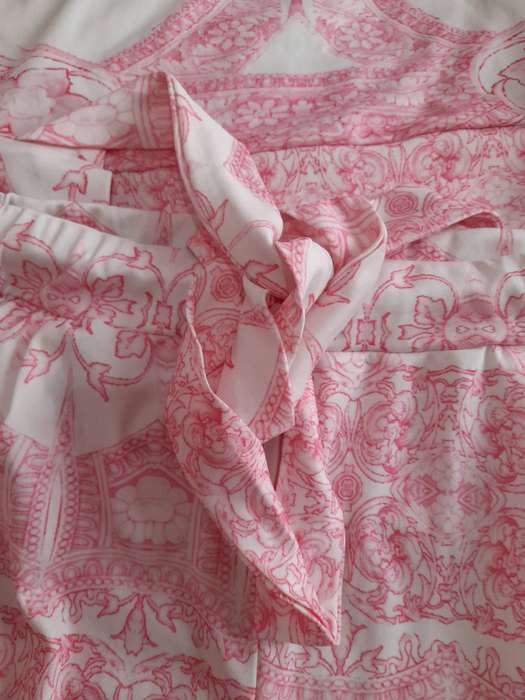 Pink pants set (Second-hand) Only been worn once