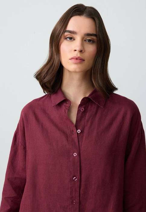 Maroon Long Sleeve Tunic Shirt ( Size 10 ) Second-hand. Only been worn onceMaroon Long Sleeve Tunic