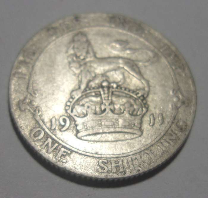 1911 silver British One Shilling coin