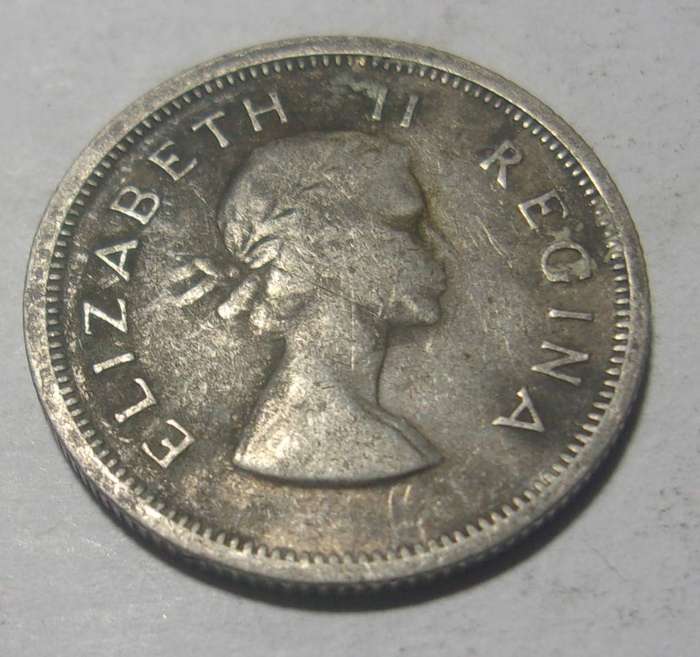 1960 silver South Africa 6 Pence coin