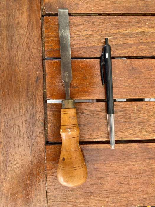 J & R Dodge Sheffield 12 mm Chisel.