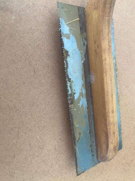 Dowel Cutting Saw.