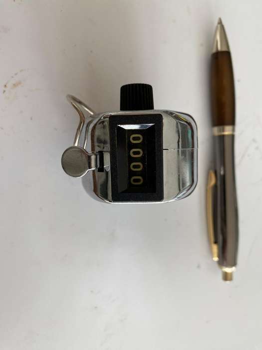 Analog Hand Counter.