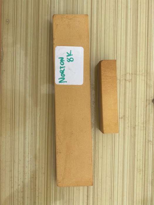 Norton 8000 Grit Waterstone -18x4x1 cm Plus Small Slush Stone. - New.