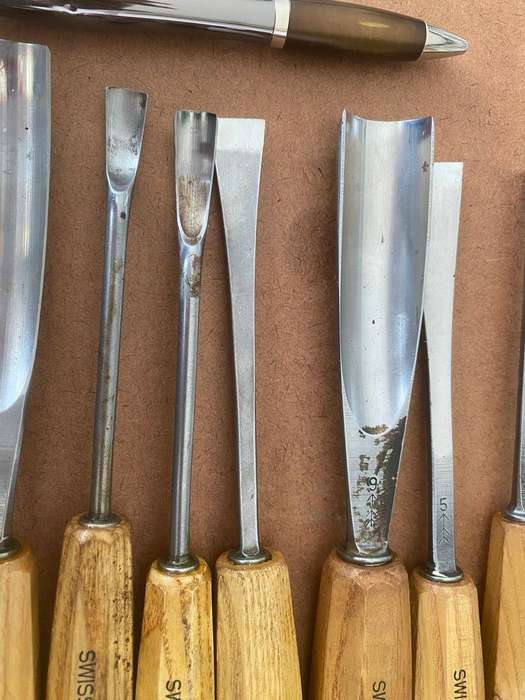 11 Swiss-made Wood Carving  Chisels.