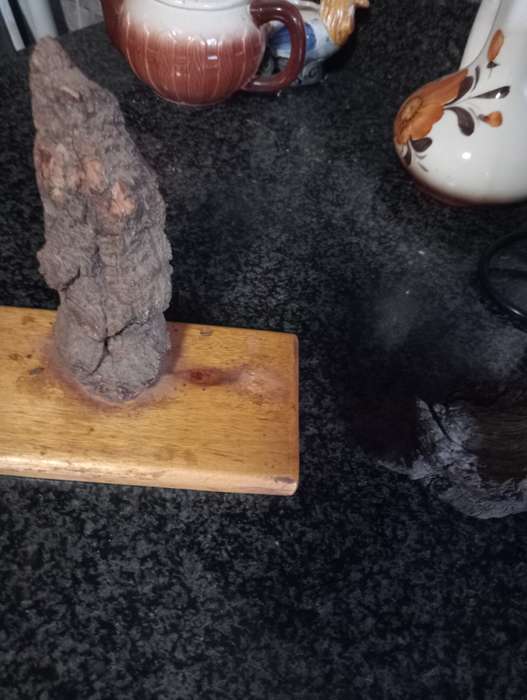 2 VINTAGE WOOD PIECES
