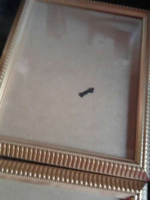 3 VINTAGE FRAMES WITH GLASS
