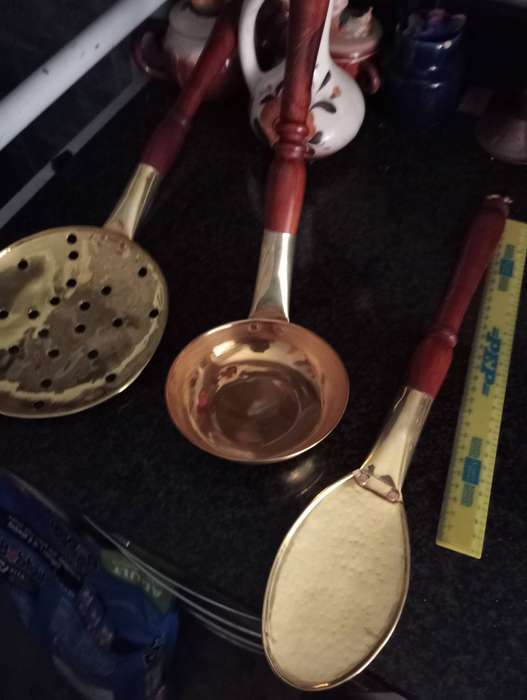 3 KITCHEN BRASS WALL HANGING UTENSILS