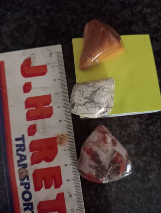 3 POLISHED GEMSTONES