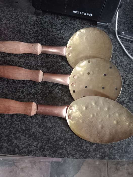 3 VINTAGE HANGING COPPER BRASS UTENSILS