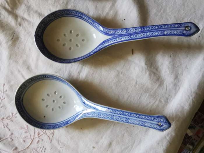 3  COLLECTABLE CHINESE SOUP LADDLE LONG SPOONS