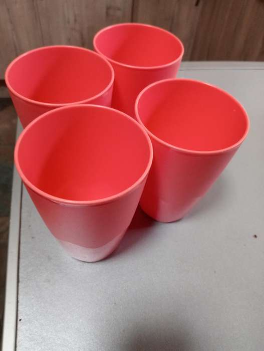 4 NEW ORANGE TUPPERWARE MUGS