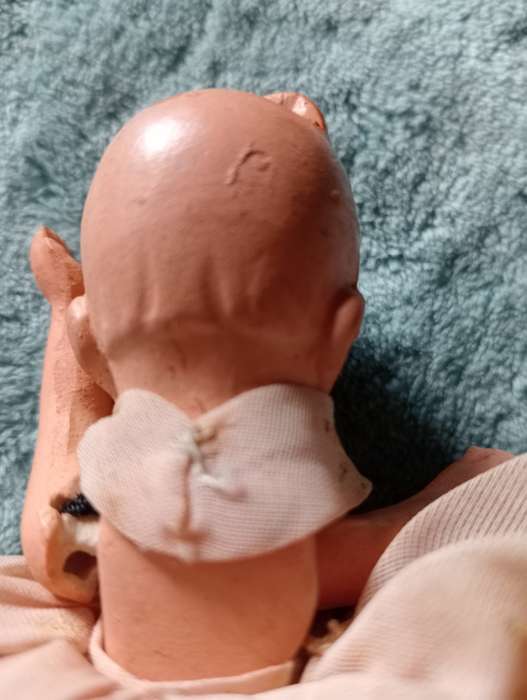 VINTAGE 6 CM DOLL WITHOUT LEGGS