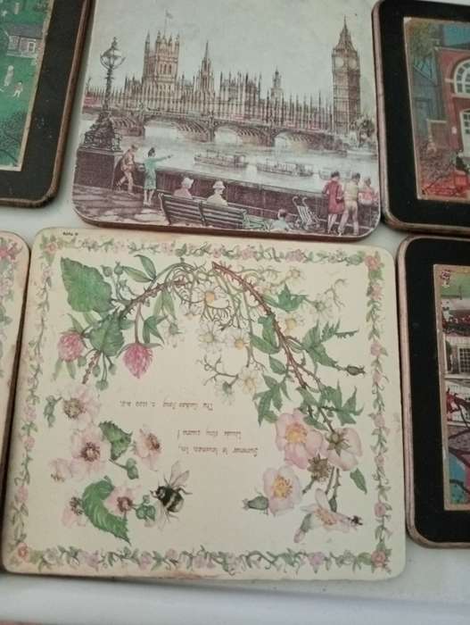 6 VINTAGE PLACE MATS