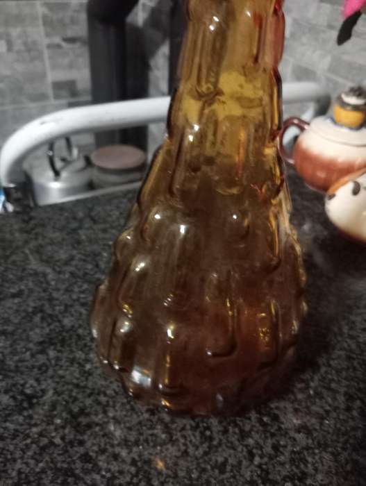 VINTAGE AMBER EMPOLI DECANTER WITH LID