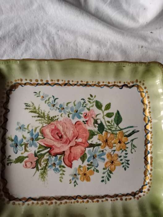 VINTAGE ANTIQUE PLATE