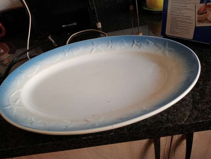 ANTIQUE  HANDPAINTED  ITALY OVAL PLATE
