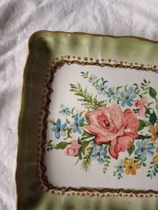VINTAGE ANTIQUE PLATE