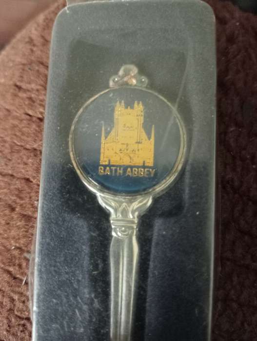 VINTAGE BATH ABBEY SILVERPLATED TEASPOON