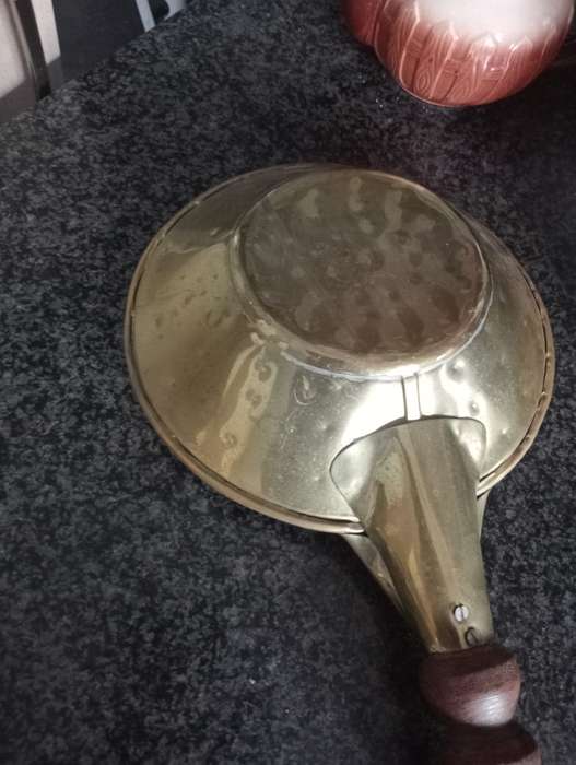 VINTGE BRASS HANGING WALL PAN