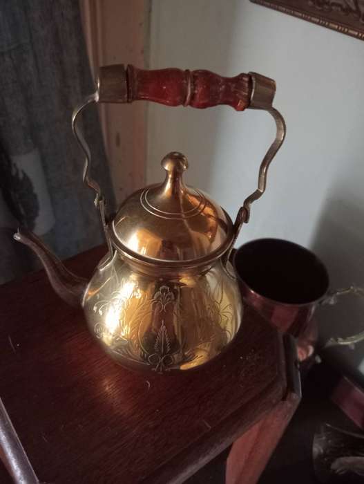 VINTAGE BRASS TEAPOT