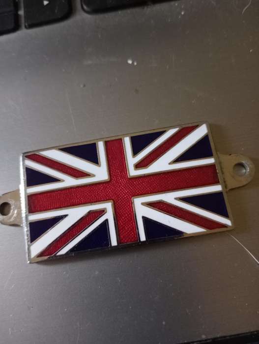 NEW COLLECTABLE CAR BADGE
