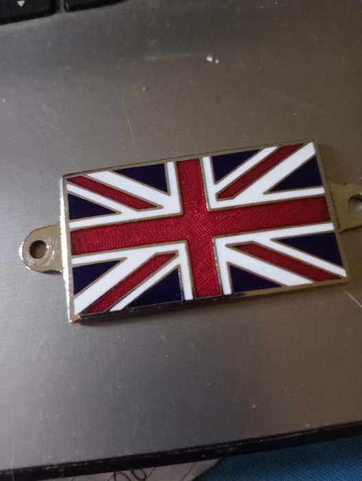 NEW COLLECTABLE CAR BADGE