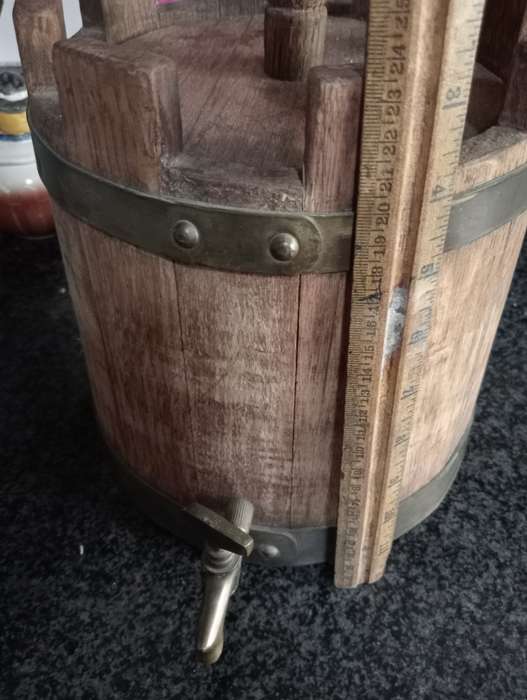 VINTAGE CASTLE SHAPE WOODEN WINE BARREL WITH BRASS TRIMIMGS AND TAP