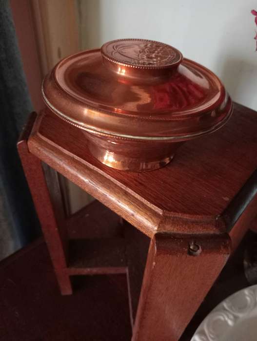 VINTAGE COPPER BUCKET WITH LID