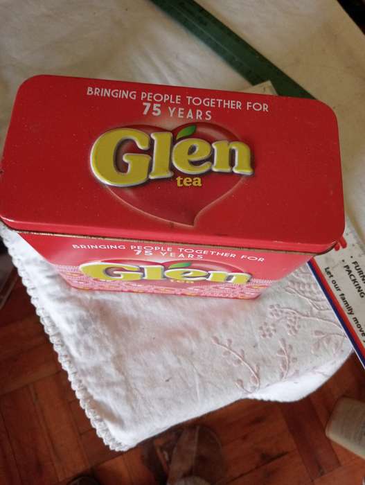 VINTAGE GLEN TEA TI N