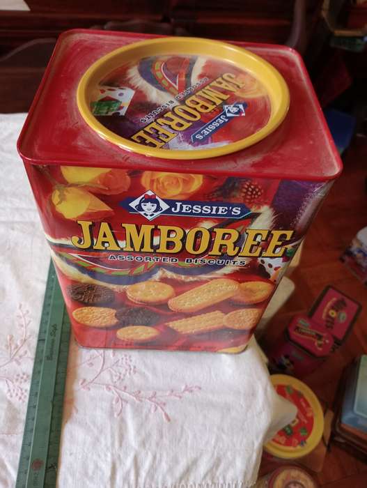 COLLECTABLE JESSIES JAMBOREE ASSORTED BISCUITS