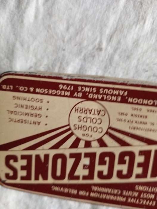 VINTAGE MEGAZONES TIN