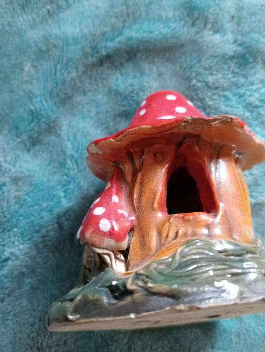 VINTAGE MUSHROOM ORNAMENT